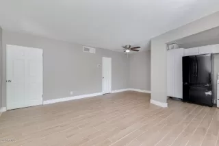 Photo #4: 6148801 Listing