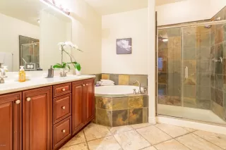 Photo #6: 6148865 Listing