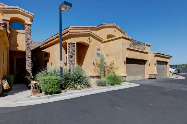 MLS: 6149166 Condo For Sale
