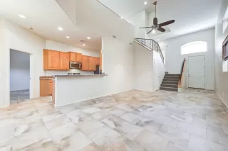 Photo #2: 6149166 Listing