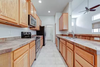 Photo #3: 6149166 Listing
