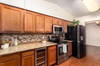 Photo #2: 6149385 Listing 