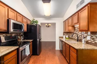 Photo #4: 6149385 Listing 