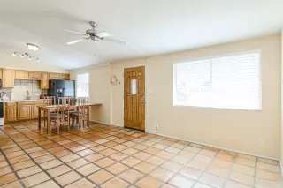 Photo #2: 6149409 Listing