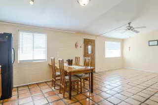 Photo #4: 6149409 Listing