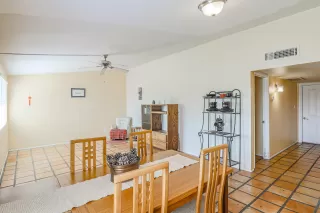 Photo #5: 6149409 Listing