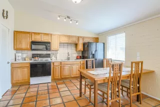 Photo #6: 6149409 Listing