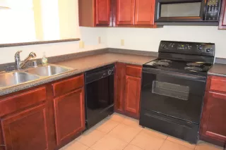 Photo #6: 6149459 Listing
