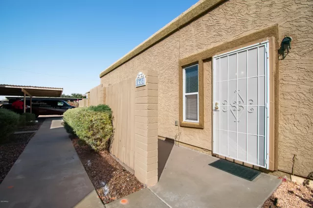 MLS: 6149502 Condo For Sale