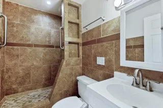 Photo #6: 6149502 Listing