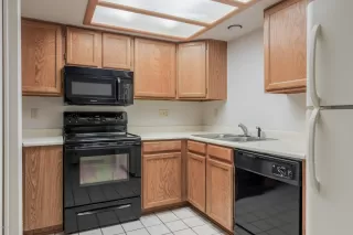 Photo #2: 6149640 Listing