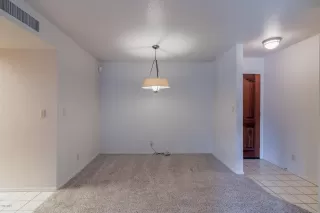 Photo #5: 6149640 Listing