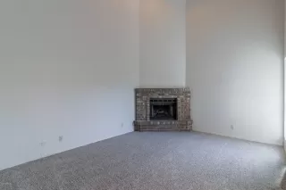 Photo #6: 6149640 Listing