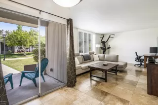 Photo #2: 6149690 Listing