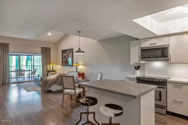 MLS: 6149839 Condo For Sale