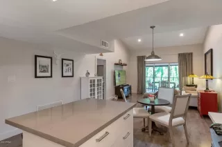 Photo #5: 6149839 Listing 