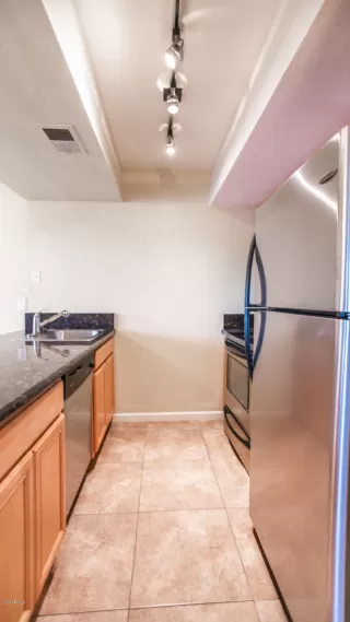 Photo #4: 6149906 Listing 