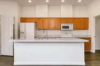 Photo #6: 6150063 Listing 