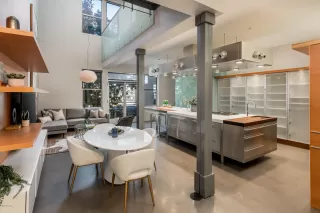 Photo #1: 6150131 Listing 