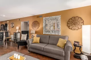 Photo #3: 6150214 Listing