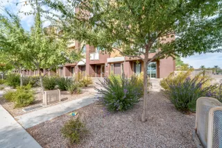 Photo #5: 6150226 Listing