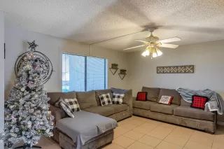 Photo #4: 6150286 Listing