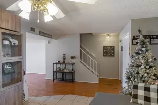 Photo #6: 6150286 Listing