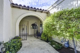 Photo #4: 6150380 Listing 