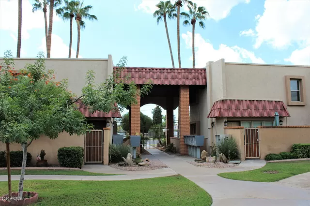 MLS: 6150460 Condo For Sale