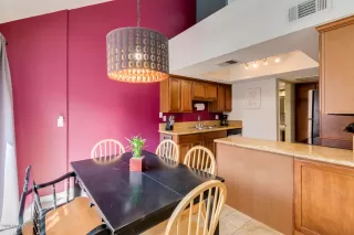 Photo #5: 6150612 Listing