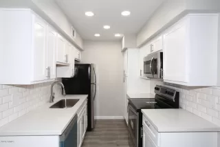 Photo #4: 6150628 Listing