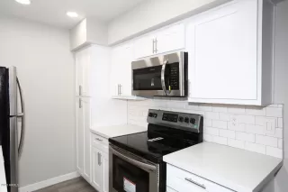 Photo #5: 6150628 Listing