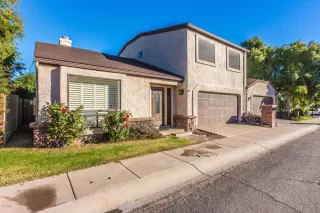 More Details about MLS # 6150630 : 2524 E PARADISE DRIVE