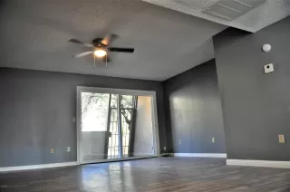 Photo #2: 6150690 Listing