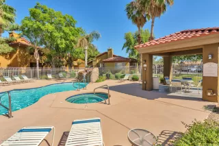 Photo #5: 6150758 Listing