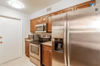 Photo #4: 6150863 Listing