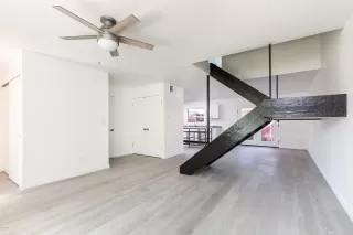 Photo #5: 6150973 Listing