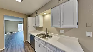 Photo #5: 6151006 Listing 