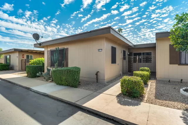MLS: 6151122 Condo For Sale