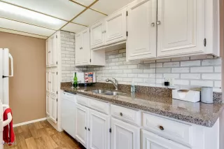 Photo #6: 6151233 Listing