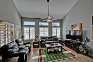 Photo #3: 6151472 Listing