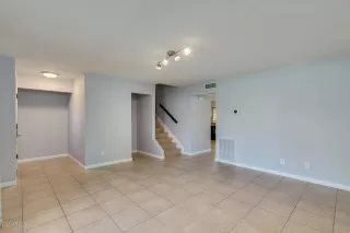 Photo #5: 6151709 Listing