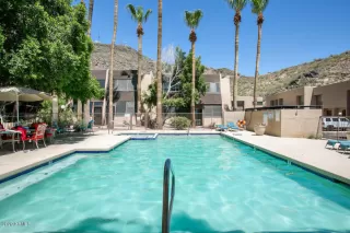 Photo #2: 6151736 Listing