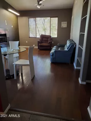 Photo #5: 6151764 Listing