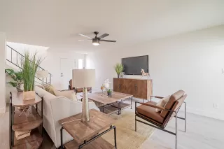 Photo #4: 6152095 Listing