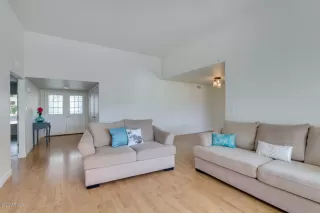 Photo #3: 6152275 Listing