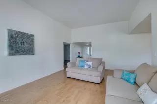 Photo #4: 6152275 Listing