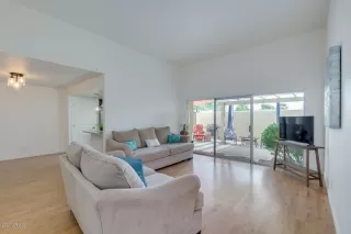 Photo #6: 6152275 Listing