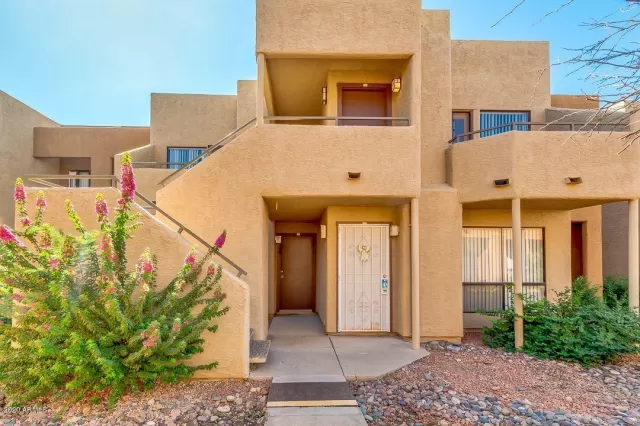 MLS: 6152320 Condo For Sale