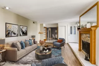 Photo #2: 6152324 Listing